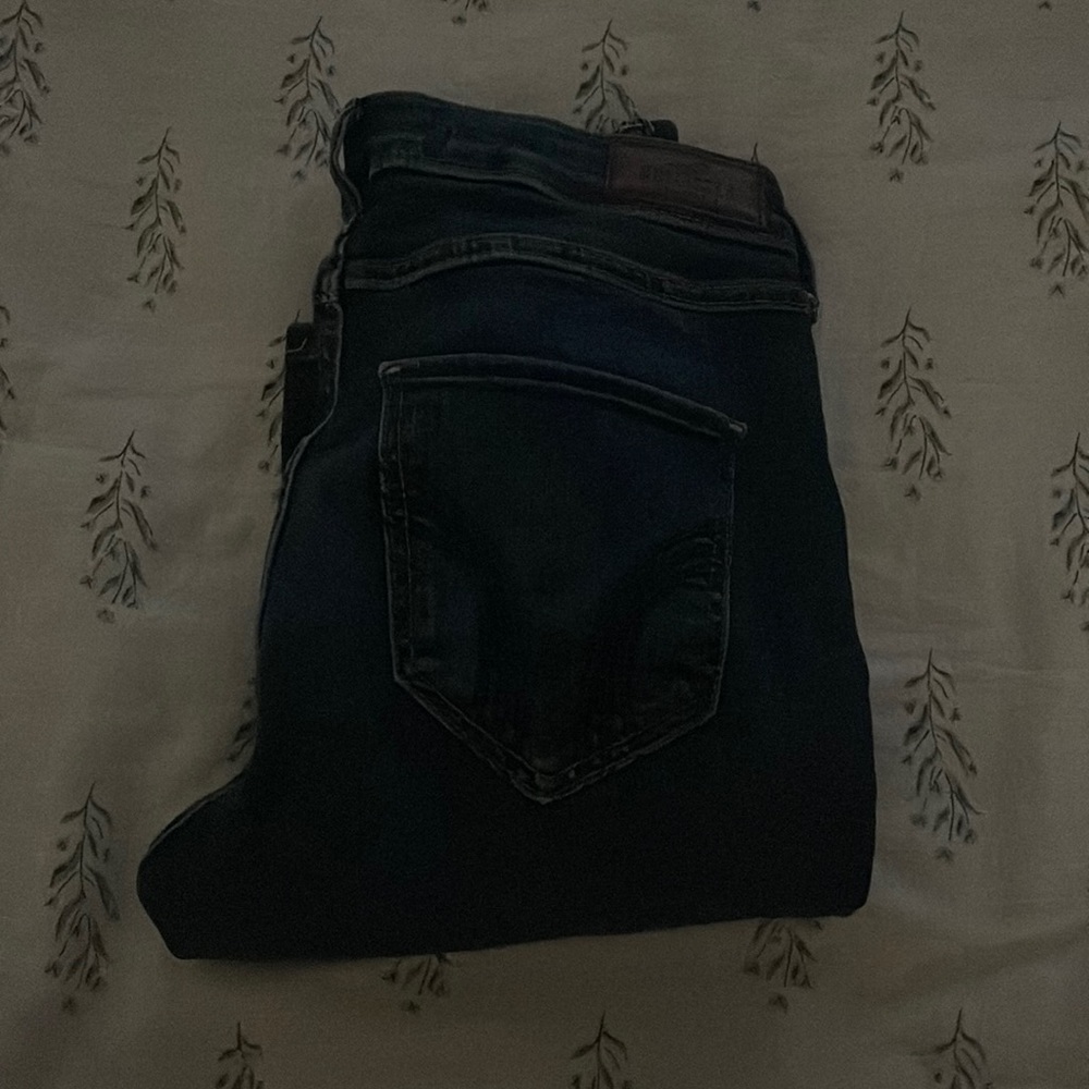 Hollister dark wash skinny jeans